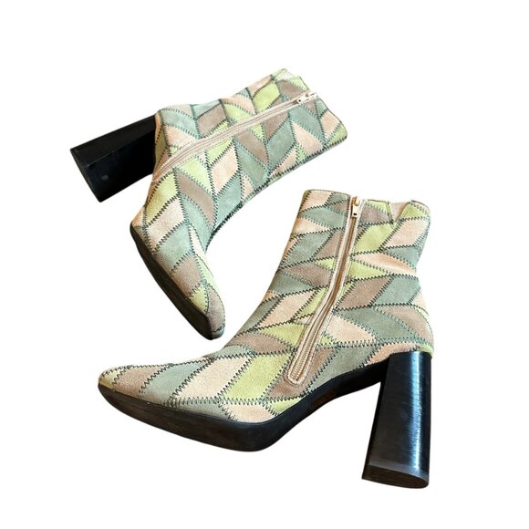 Jeffrey Campbell Verus Patchwork Bootie Heels Boots Green Size 9.5 Women's - Picture 14 of 15